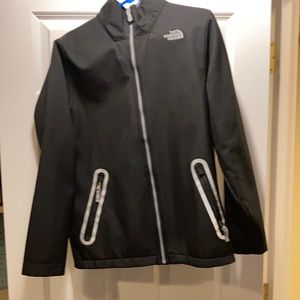 Boys north face lightweight jacket size XL